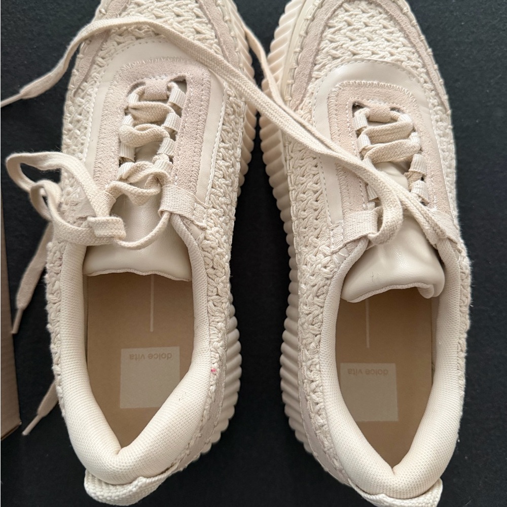 Dolce Vita Cream Lace-Up Sneakers